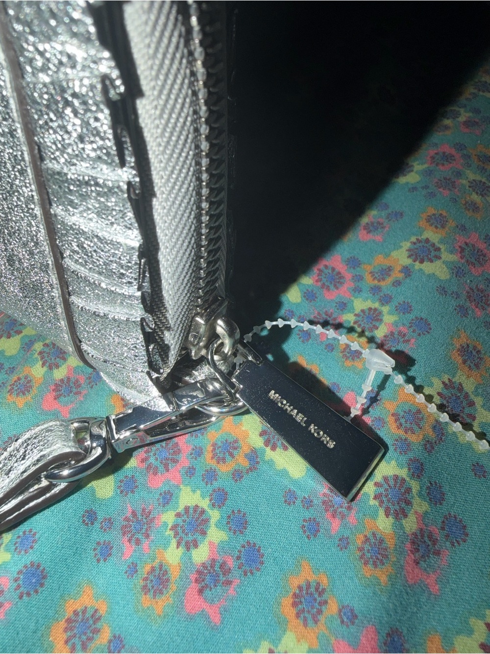 Michael Kors Silver Metallic Glitter Wristlet Clutch with Detachable Strap - Picture 5 of 7